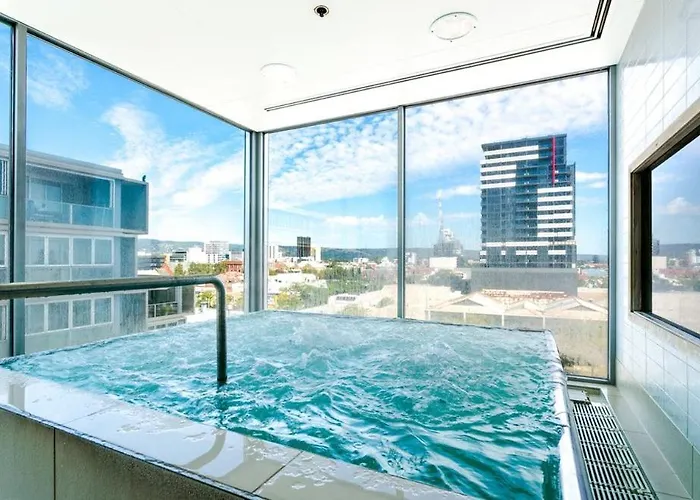 Hi 5 Star Adelaide City Luxury Oasis