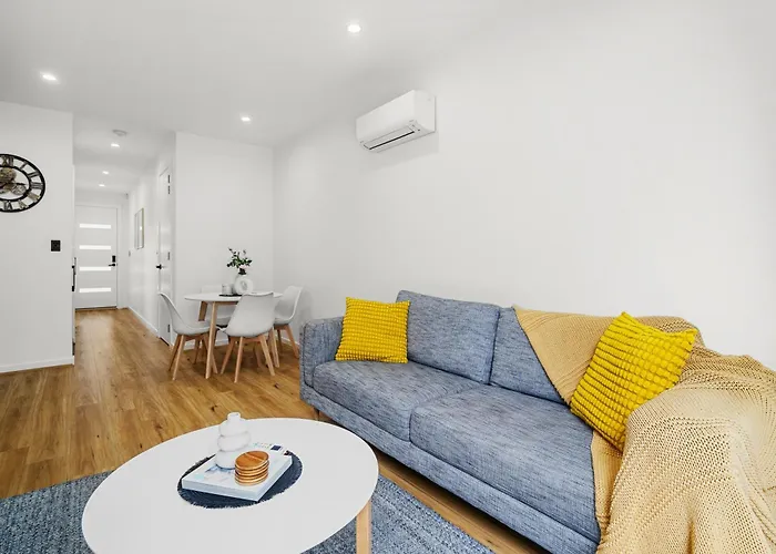 Chic Flinders Park Getaway Apartment Adelaide