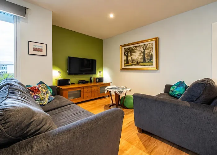 Get Comfy On Frew - Cbd Stay Near Parklands & Dining Adelaide