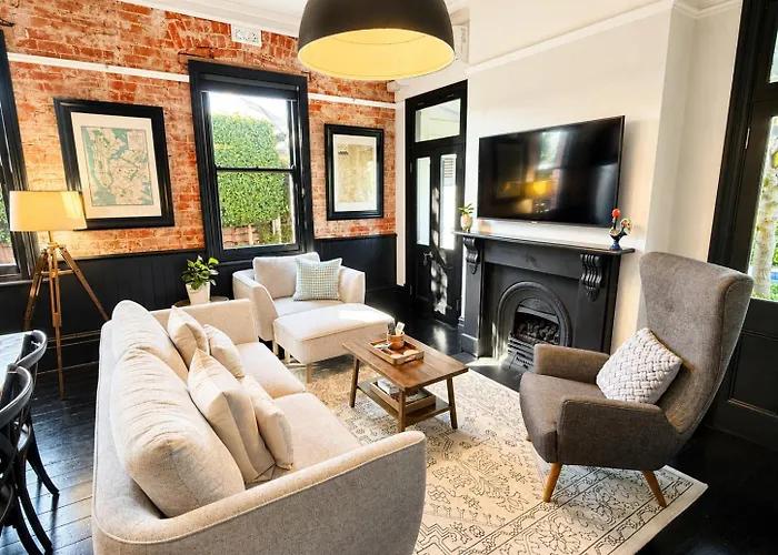 Hollidge House 5 Star Luxury Apartments Adelaide