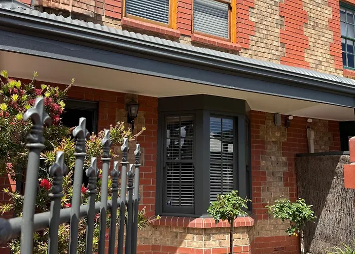 Adelaide Style Accommodation-Getaway In North Adelaide- Close To City