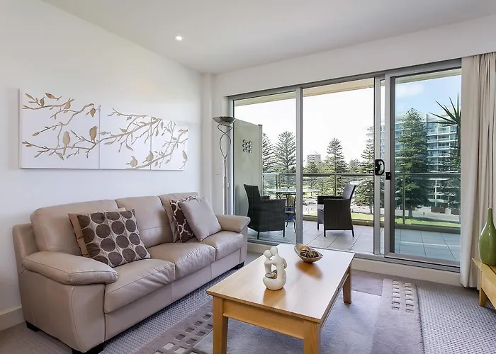 Glenelg Holiday Apartments-Pier Direct Beach Front Free Parking Adelaide