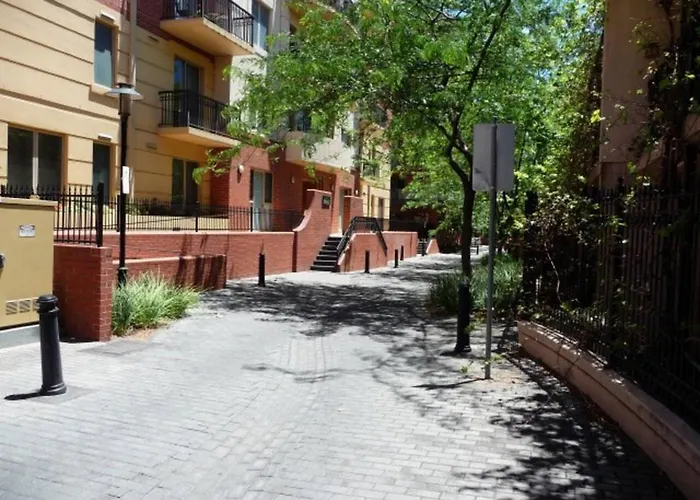 City Escape 3 Bedroom East End Of Adelaide